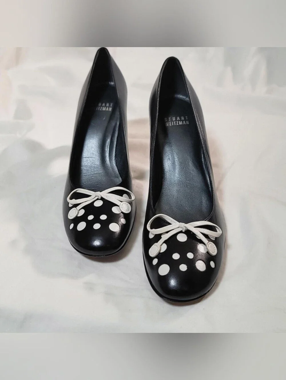 Stuart Weitzman Black Leather Polka Dot Bow Pumps Sz 7